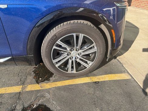 Used 2024 Cadillac Lyriq Luxury image 2