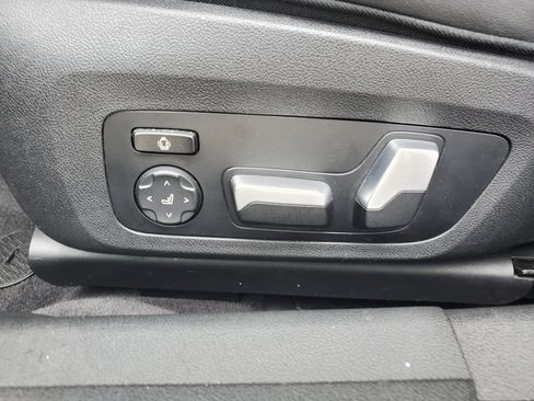 Used 2022 BMW M3 RWD image 10