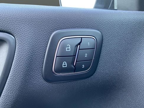 New 2025 Ford Escape SE w/ PHEV Premium Package image 12