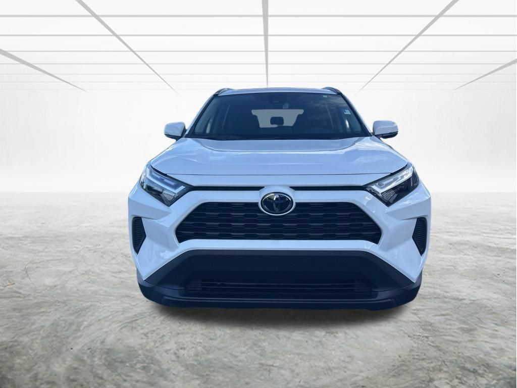 Used 2024 Toyota RAV4 XLE w/ Convenience Package FWD image 8