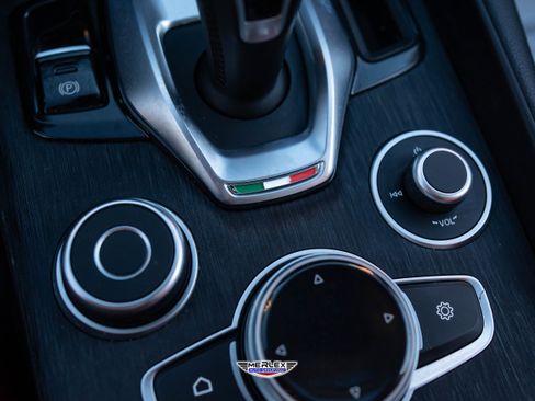 Used 2020 Alfa Romeo Giulia w/ Quick Order Package 22K Sport image 36