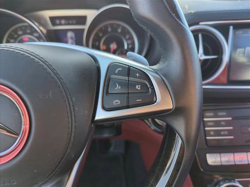 Used 2018 Mercedes-Benz SL 550 image 15