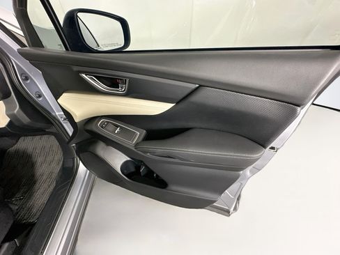 Used 2022 Subaru Ascent Limited AWD/4WD image 33