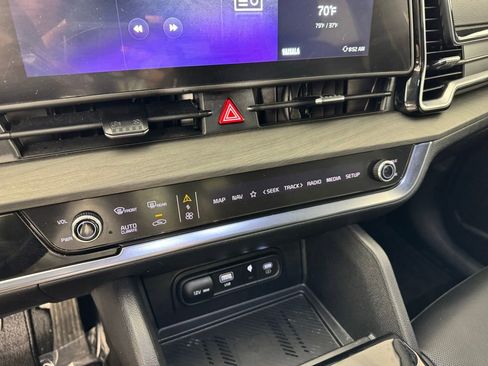 Used 2025 Kia Sportage X-Line w/ Premium Package image 20