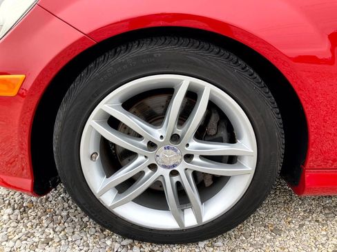 Used 2013 Mercedes-Benz C 300 4MATIC Sedan image 28