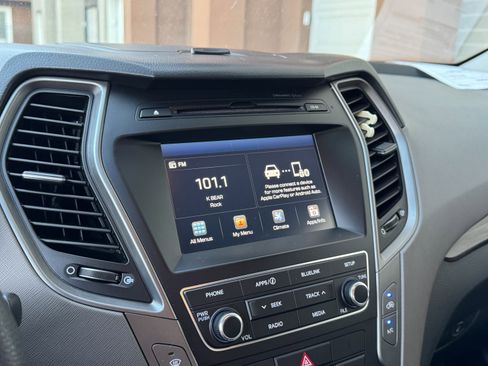 Used 2018 Hyundai Santa Fe Sport w/ 2.4L Value Package 02 image 18