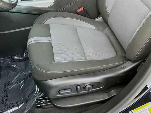 Used 2025 Chevrolet Blazer LT FWD image 24