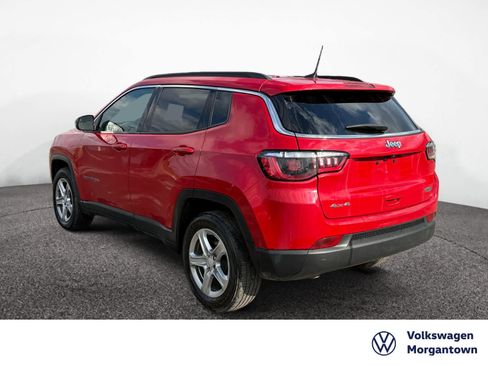 Used 2024 Jeep Compass Latitude image 3