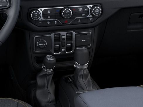 New 2025 Jeep Gladiator Sport AWD/4WD image 33