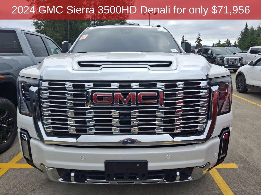 Used 2024 GMC Sierra 3500 Denali w/ Technology Package AWD/4WD image 3