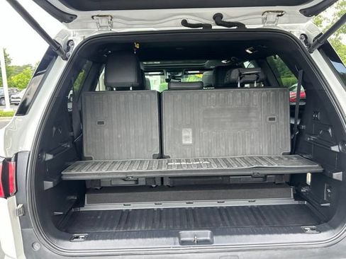 Used 2025 Toyota Sequoia Limited AWD/4WD image 10