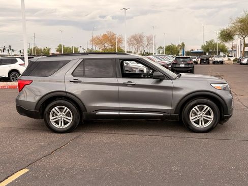 Used 2023 Ford Explorer XLT w/ Equipment Group 202A RWD image 7