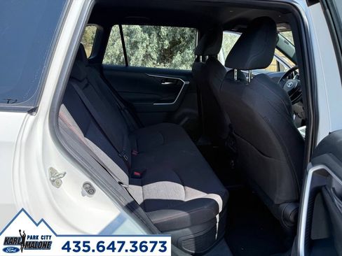Used 2025 Toyota RAV4 SE AWD/4WD image 33