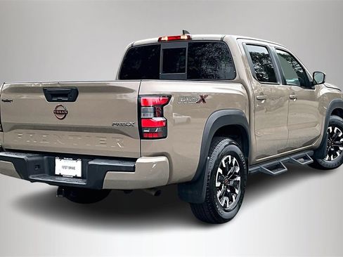 Used 2022 Nissan Frontier Pro-X image 6