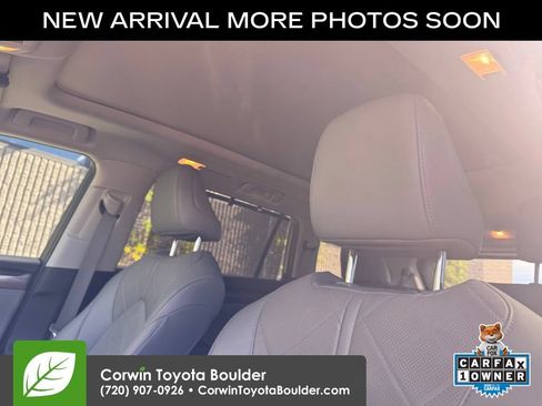Used 2021 Toyota Highlander Platinum AWD/4WD image 11