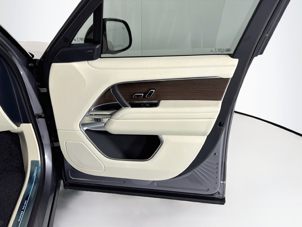 New 2026 Land Rover Range Rover SE AWD/4WD image 25
