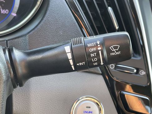 Used 2013 Hyundai Sonata Limited w/ Premium Pkg FWD image 23