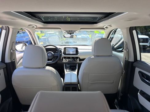 Used 2023 Nissan Rogue SL w/ SL Premium Package FWD image 36