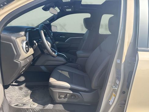Used 2024 Chevrolet Colorado ZR2 w/ ZR2 Bison Edition AWD/4WD image 9