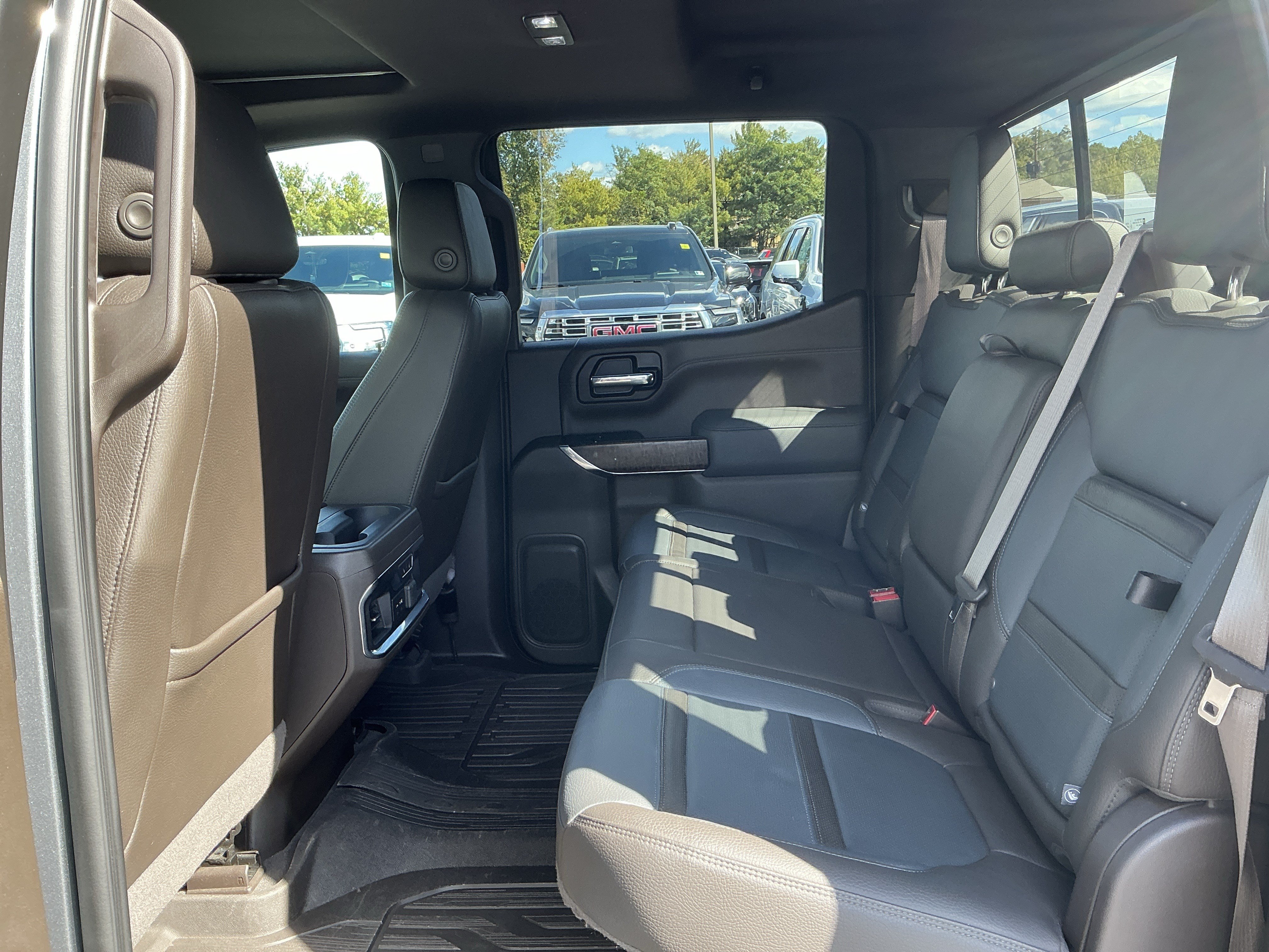 Used 2020 GMC Sierra 1500 Denali w/ Technology Package AWD/4WD image 19
