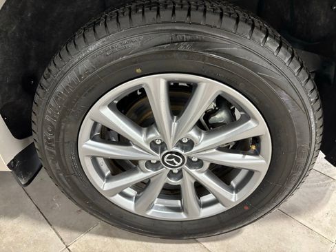 Certified 2025 MAZDA CX-5 AWD 2.5 S w/ Preferred Package image 11