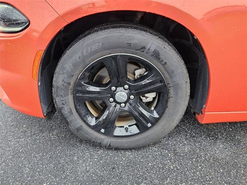 Used 2021 Dodge Charger SXT w/ Leather Interior Group image 9