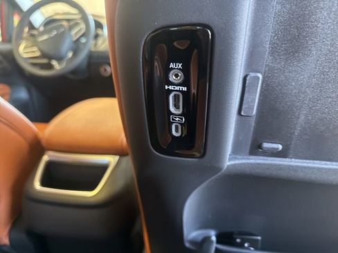 New 2026 Chrysler Pacifica Pinnacle AWD/4WD image 49