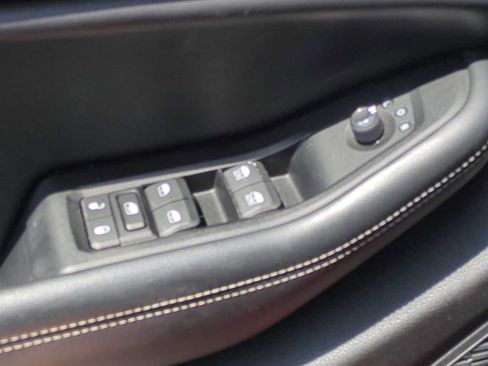 Used 2023 Jeep Grand Cherokee Limited RWD image 24