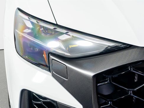 Used 2025 Audi RS Q8 performance image 23