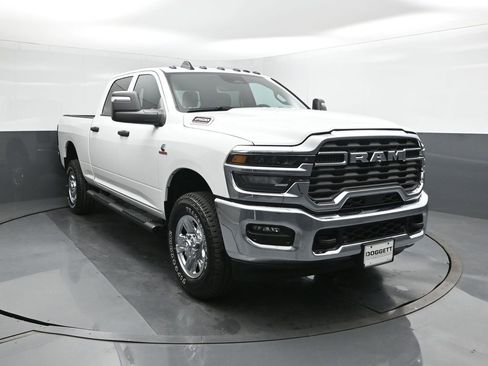 New 2026 RAM 2500 Tradesman AWD/4WD image 22