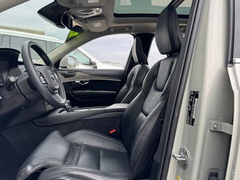 Used 2022 Volvo XC90 T6 Inscription w/ Advanced Package image 14