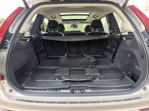 Certified 2023 Volvo XC90 B5 Plus w/ Protection Package Premier AWD/4WD image 27