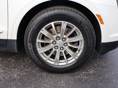 Used 2019 Cadillac XT5 Luxury image 8