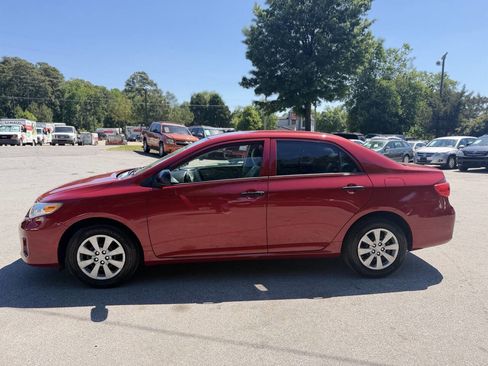 Used 2013 Toyota Corolla L FWD image 8