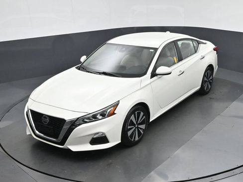 Used 2021 Nissan Altima 2.5 SV FWD image 54