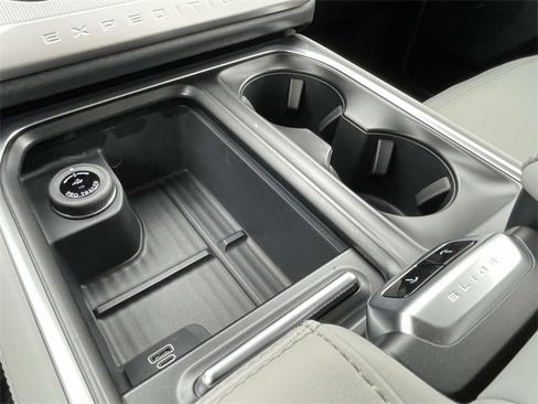 New 2026 Ford Expedition Max Active image 9