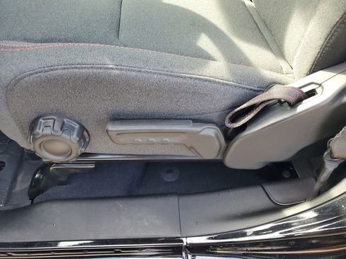 Used 2024 Jeep Wrangler Unlimited Rubicon w/ Convenience Group image 7