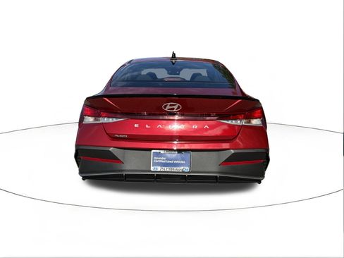 Certified 2025 Hyundai Elantra Sport image 4