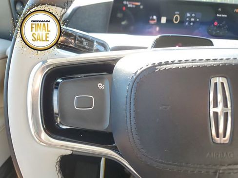 New 2025 Lincoln Navigator Reserve image 30