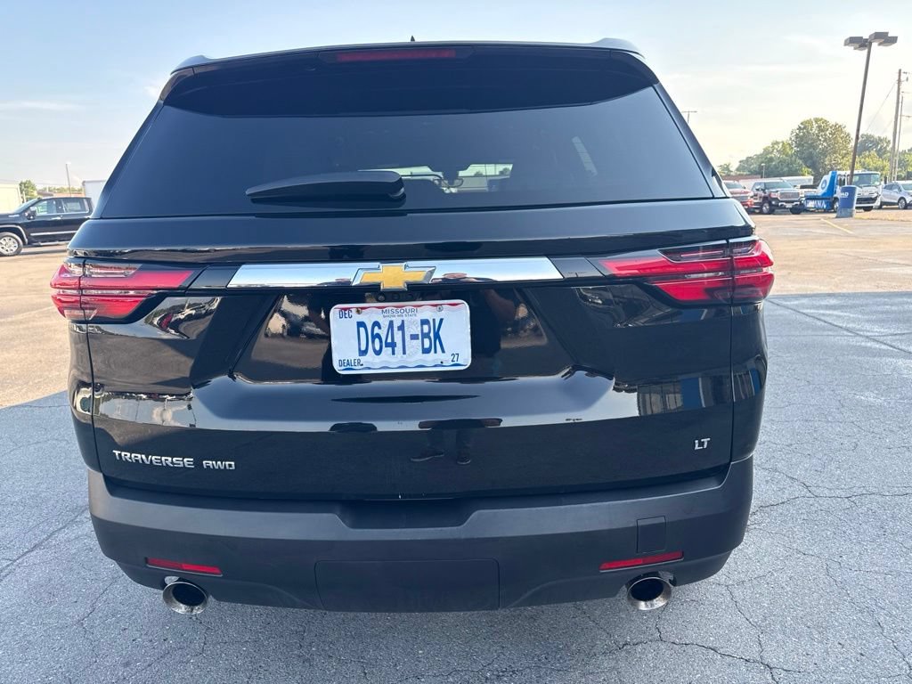Used 2023 Chevrolet Traverse LT w/ LT Premium Package AWD/4WD image 4