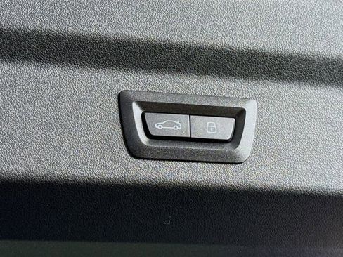 Used 2025 BMW X2 M35i w/ Premium Package image 28