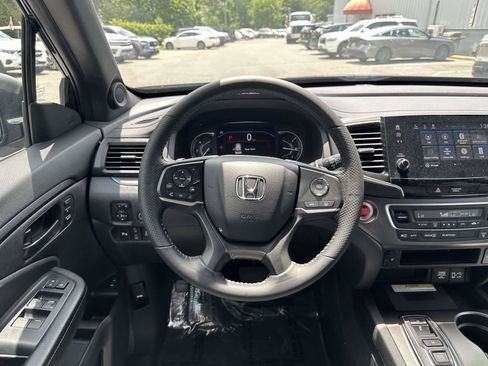Used 2023 Honda Passport EX-L image 10