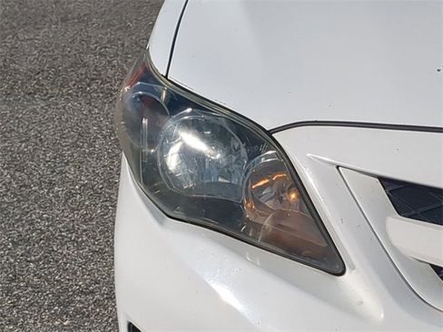 Used 2011 Toyota Corolla S image 10