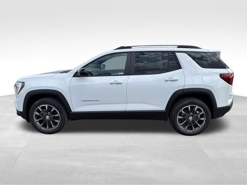 New 2027 GMC Terrain Elevation w/ Elevation Premium Package FWD image 4