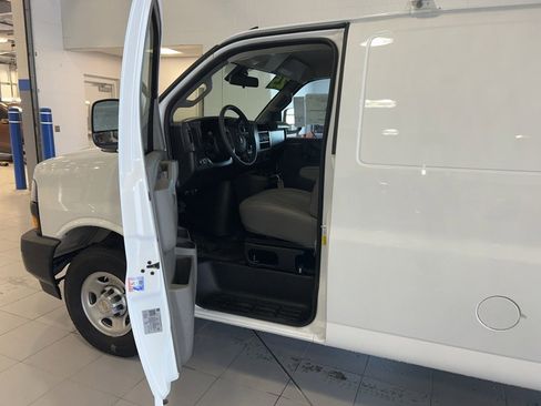 New 2025 Chevrolet Express 2500 w/ Driver Convenience Package image 19