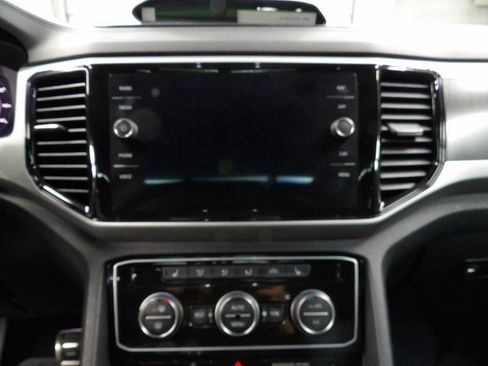 Used 2023 Volkswagen Atlas SEL R-Line AWD/4WD image 50