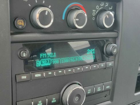 Used 2019 Chevrolet Express 2500 LT w/ LT Preferred Equipment Group image 11