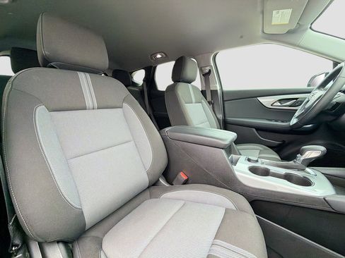 Used 2023 Chevrolet Blazer LT FWD image 28