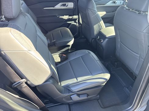 New 2026 Ford Explorer Active w/ Active Comfort Package image 15