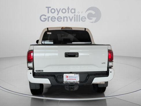 Certified 2023 Toyota Tacoma TRD Off-Road w/ TRD Premium Off Road Package AWD/4WD image 5